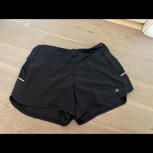 black athleta shorts